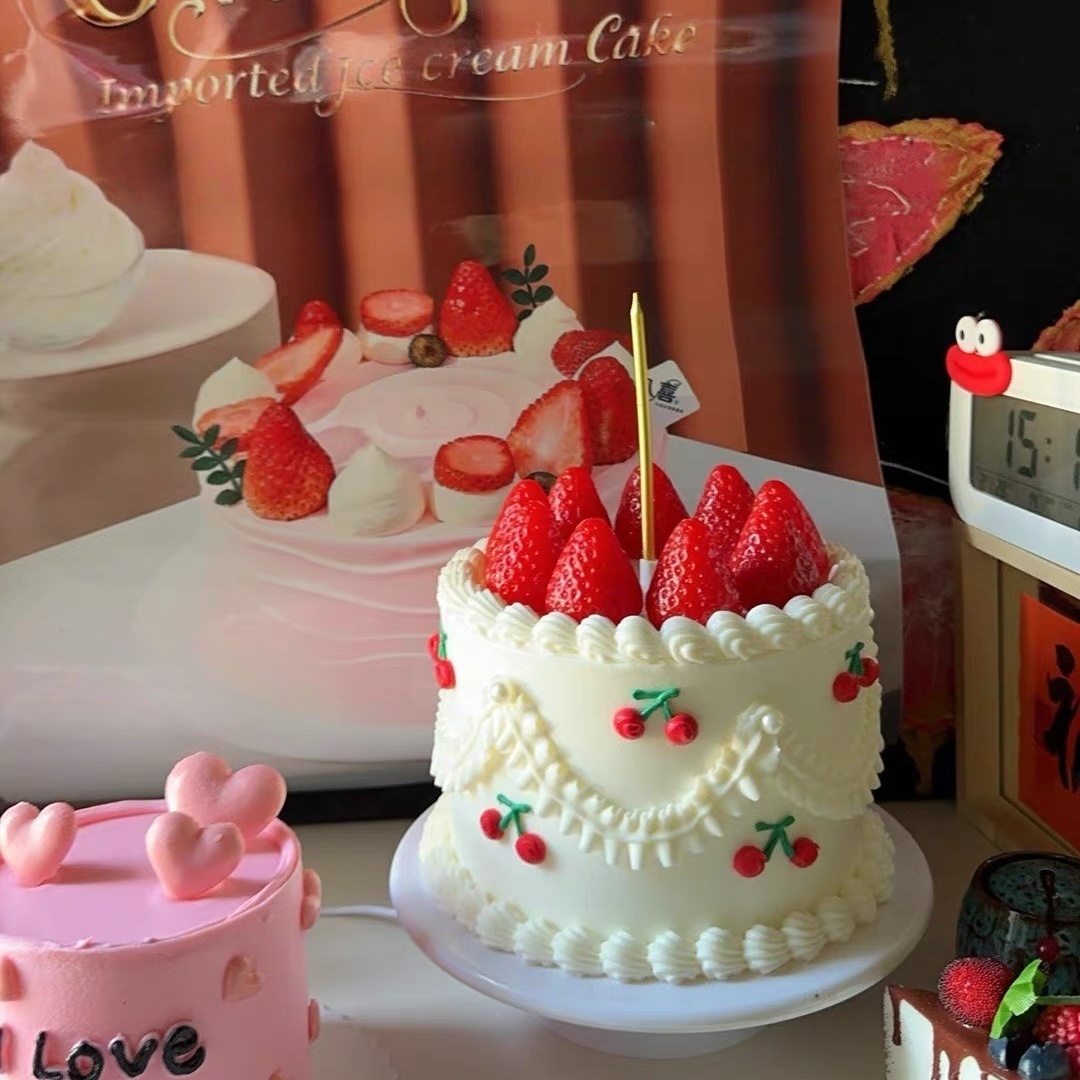 Photography Food - Realistyczny model kremowego tortu w stylu